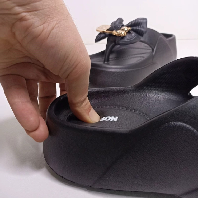 صندل انگشتی لژدار زنانه پاپا