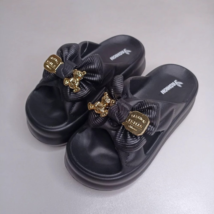 صندل زنانه لژدار برند پاپا مدل آیسان