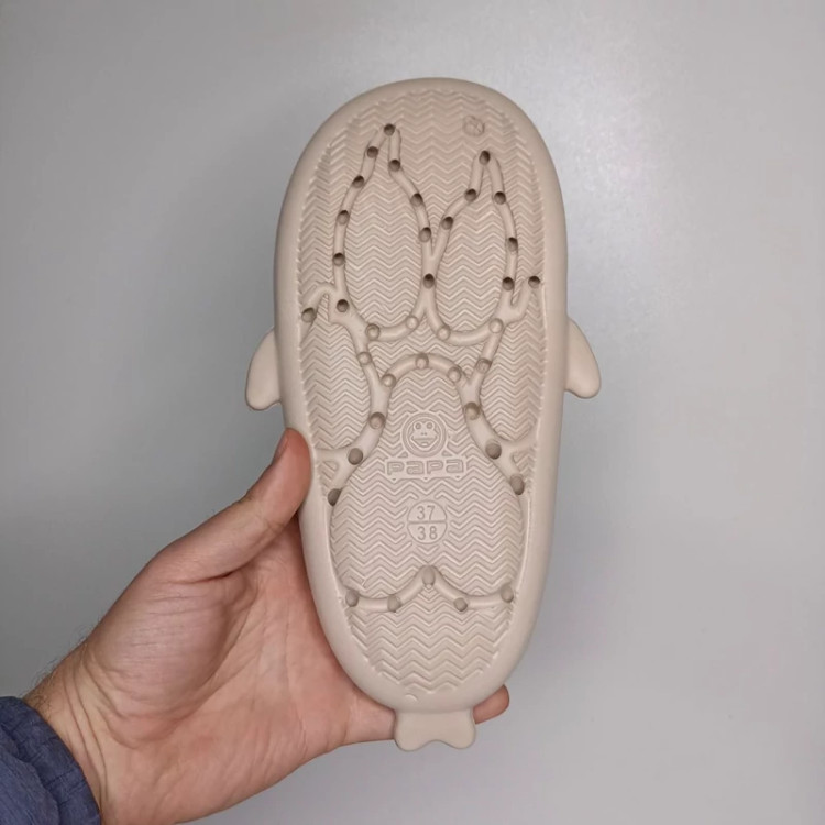 دمپایی زنانه مدل کوسه ای برند پاپا کد 1642