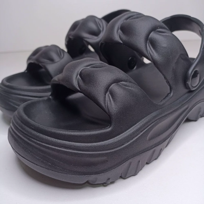 صندل رکابدار زنانه پاپا مدل لاله