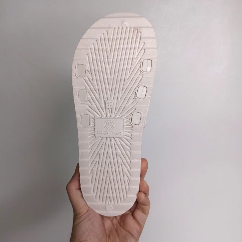 دمپایی زنانه هایلین