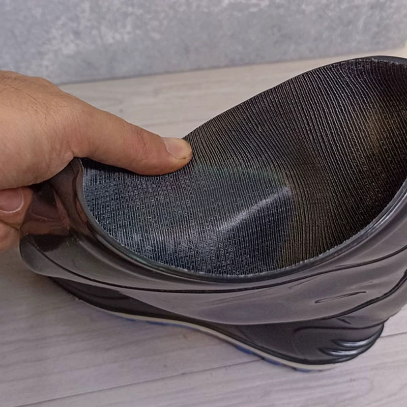 چکمه مشکی ساق کوتاه برند صادقی