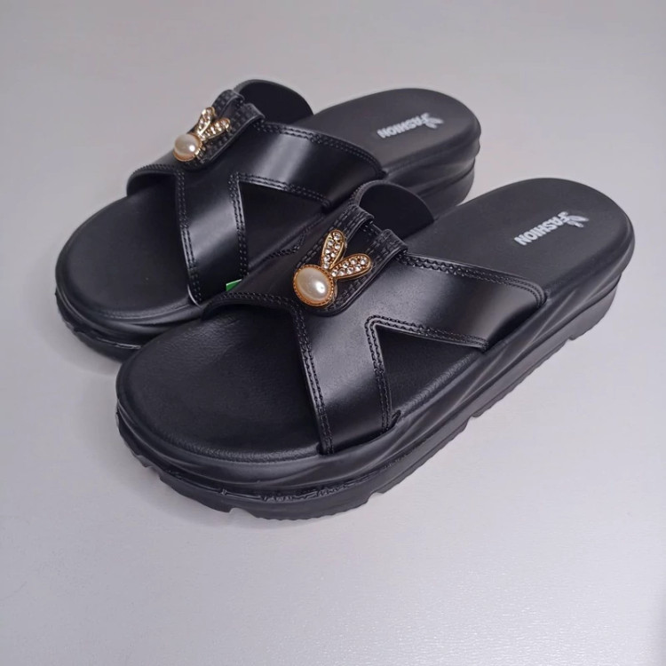 دمپایی لژدار زنانه هیون برند پاپا کد 1665