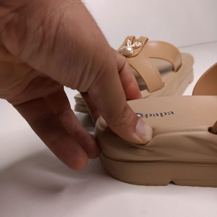 دمپایی لژدار زنانه هیون برند پاپا کد 1665