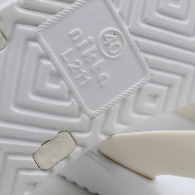 دمپایی انگشتی زنانه نیکتا مدل 211