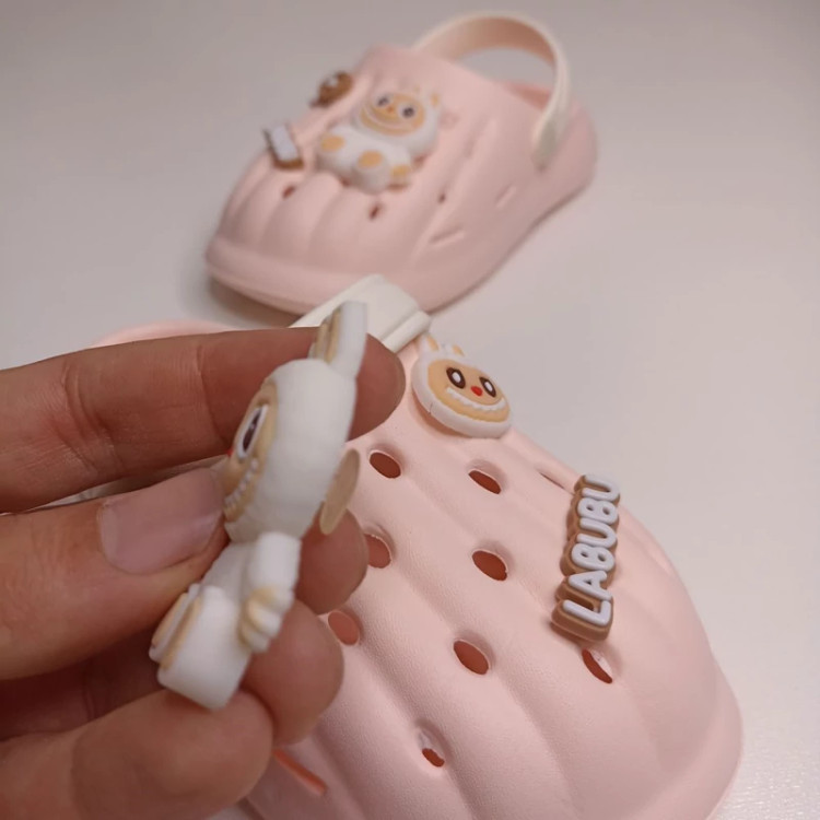 کراکس بچگانه لبوبو