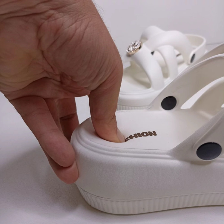 صندل ساحلی زنانه مدل ژاکلین برند پاپا