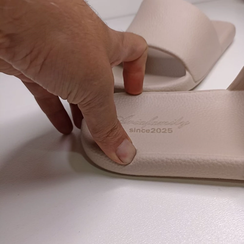 دمپایی حمام و سرویس بهداشتی آریافامیلی مدل میامی