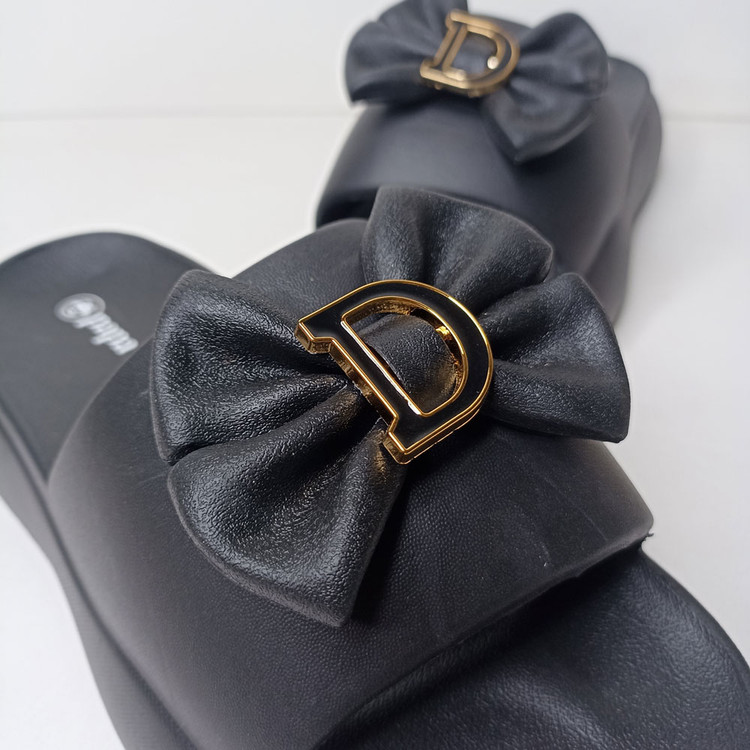 دمپایی روفرشی زنانه مدل شبنم برند پاپا کد 1672