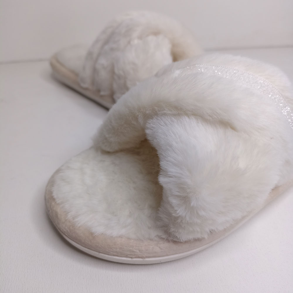 دمپایی روفرشی پولیشی زنانه پاپا مدل گیپور کد 1671